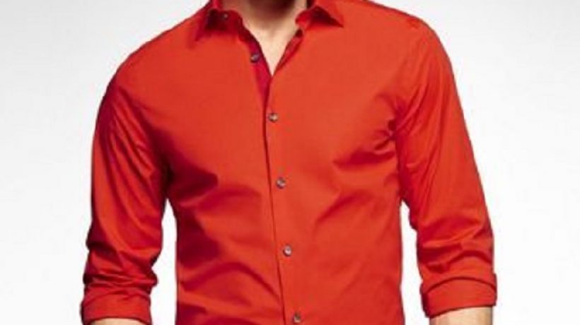 How to combine a red shirt?