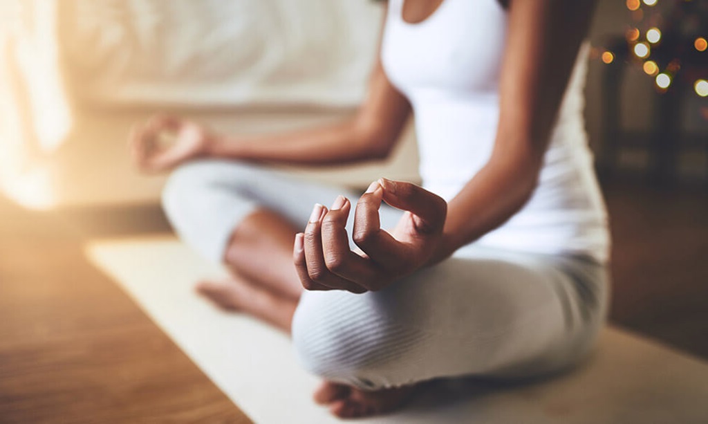 How does meditation increase pain tolerance?
