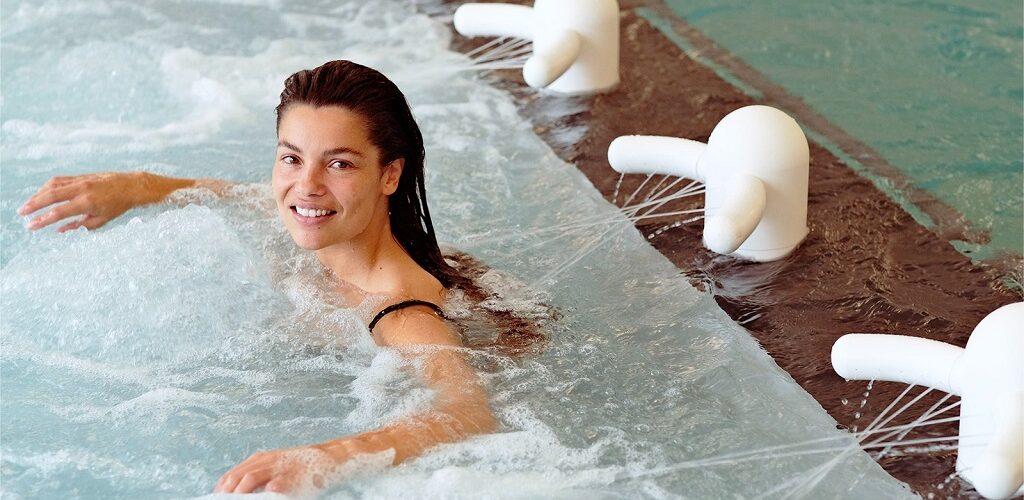 What is the meaning of thalassotherapy spa